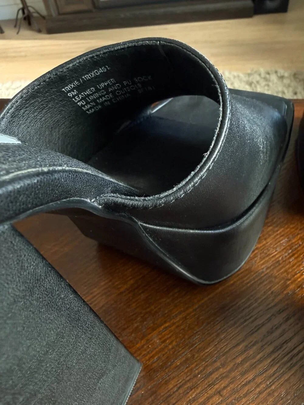 STEVE MADDEN Trixie Black Leather Towering Platform Mules | 9M | NWOT
